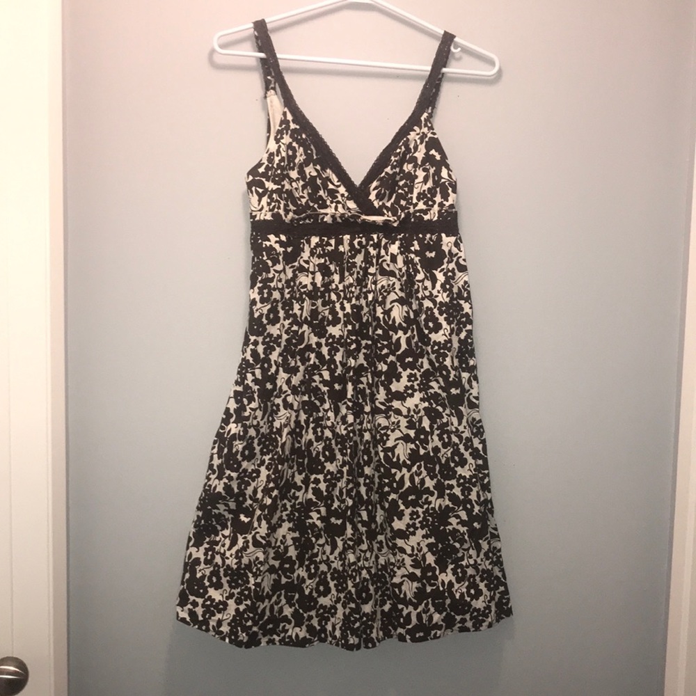 Velvet Dress - Picture 2 of 3
